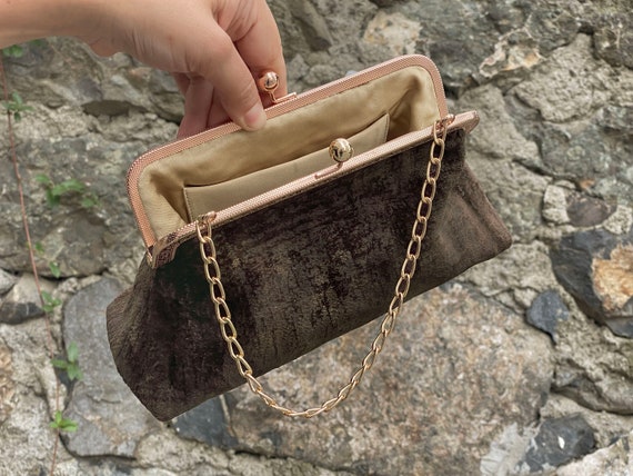 Evening Purse Bag Vintage Look Retro Clutch Purse Bag with Kisslock Frame Clutch Handbag or Shoulder Bag Brown