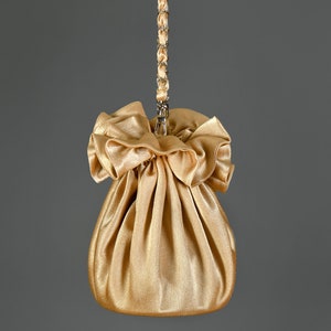 Sac à main en satin avec noeud doré Mariage, Occasion spéciale, Sac simple et élégant, Robe de soirée, Option couleur dorée