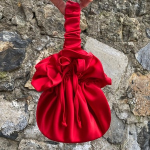 Borsa da damigella d'onore, borsa da sposa in raso, borsa semplice ed elegante, piccola borsa da sera in raso, colore rosso