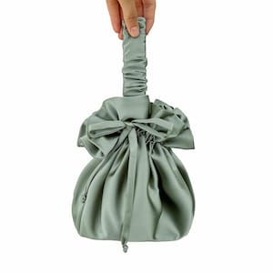 Borsa da sposa in raso, portamonete, occasione speciale, borsa semplice ed elegante, borsa da sera, verde salvia argentato, vetro di mare