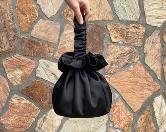 FEICHANGHAO Knödeltasche Damen | Cloud Clutch Farbblock | Gestrickte Geldbörse | Für Hochzeit & Party | 30x25cm