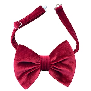 Red Velvet Bow Tie, Mens Solid Bowtie, Wedding Bow Tie, Groomsmen, Grooms Bow Tie, Tre-Tied Bow Tie,  Red