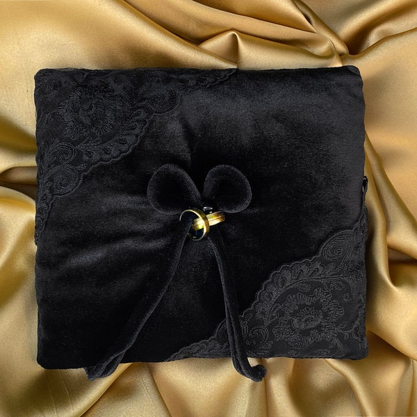Black Velvet Ring Pillow, Wedding Bearer Pillow, Velours Ring Cushion, Gothic Wedding Pillow, Halloween wedding - Color Option