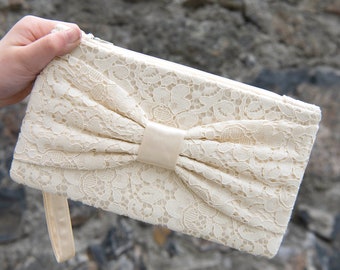 Bridesmaid clutch, Light Champagne Lace Clutch, Bridesmaid Gift, Wedding Gift, Make Up Bag, Zipper Pouch, With Removable Handle