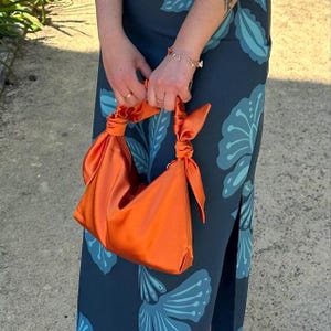 Orange kleine Satin Abend Geldbörse Tasche, einfache und elegante Hochzeit und Abschlussball Tasche,