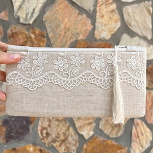 Linen Bridesmaid Clutch Rustic Wedding Clutch Purse With Lace, Zipper Pouch, Clutch With Tassel