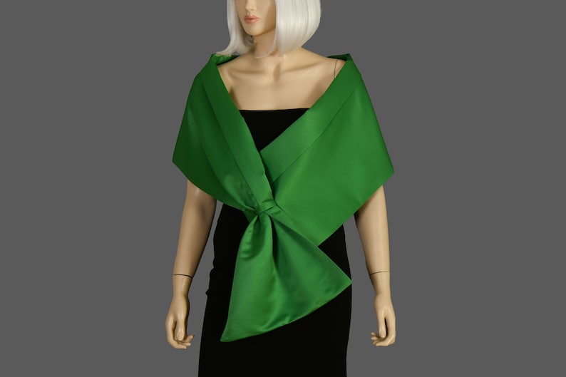 Kelly Green Shawl Wrap, Coprispalle da sera, Coprispalle con stola a scialle, Coprispalle formale, Coprispalle a mani libere immagine 5