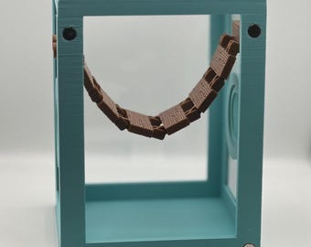 Magnetic Articulating Wooden Bridge – Jumping Spider Climber