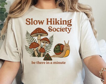 Slow Hikers Society Snail Hiking T-shirtontwerp (digitale download)