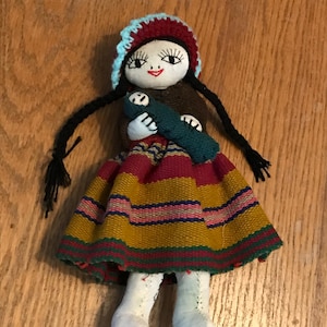 Vintage Hand Made Doll from Chile//Vintage Souvenir Doll//Hand Crafted Mother w/Babies Folk Art Doll//Collectible //Free Shipping