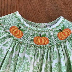 Girl&#39;s Fall Thanksgiving Dress Smocked Bishop Style/Size 5/Embroidered Pumpkins Fall Holiday Party Dress//Free Shipping