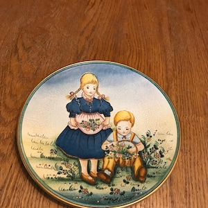 SALE Vintage Deruta Italy Signed Gialletti Hand Painted Plate/9&quot;/Collectible Plate/Italian Art Hand Made in Italy/ Gift