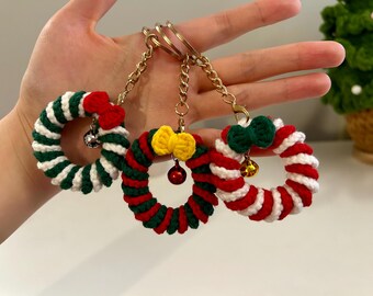 Christmas Tree Ornament, Crochet Christmas Wreath Keychain | Handmade Holiday Bag Charm | Christmas Gift