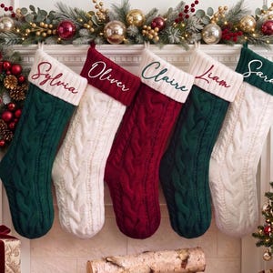 Calcetines navideños personalizados 2026, calcetines navideños de punto bordados con el nombre de la familia, regalo para las fiestas, decoración personalizada para el hogar.