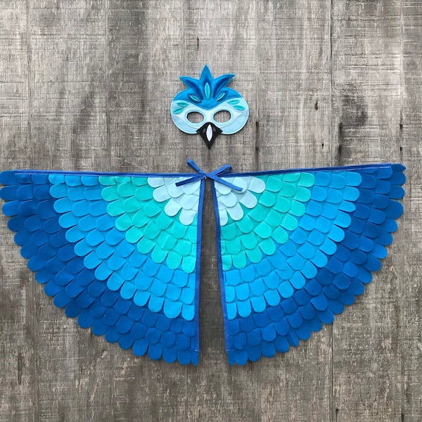 Blue Macaw Parrot Costume // Parrot Costume Set  // Blue Macaw Wings and Mask // Flappable Flying Fun // Tree + Vine