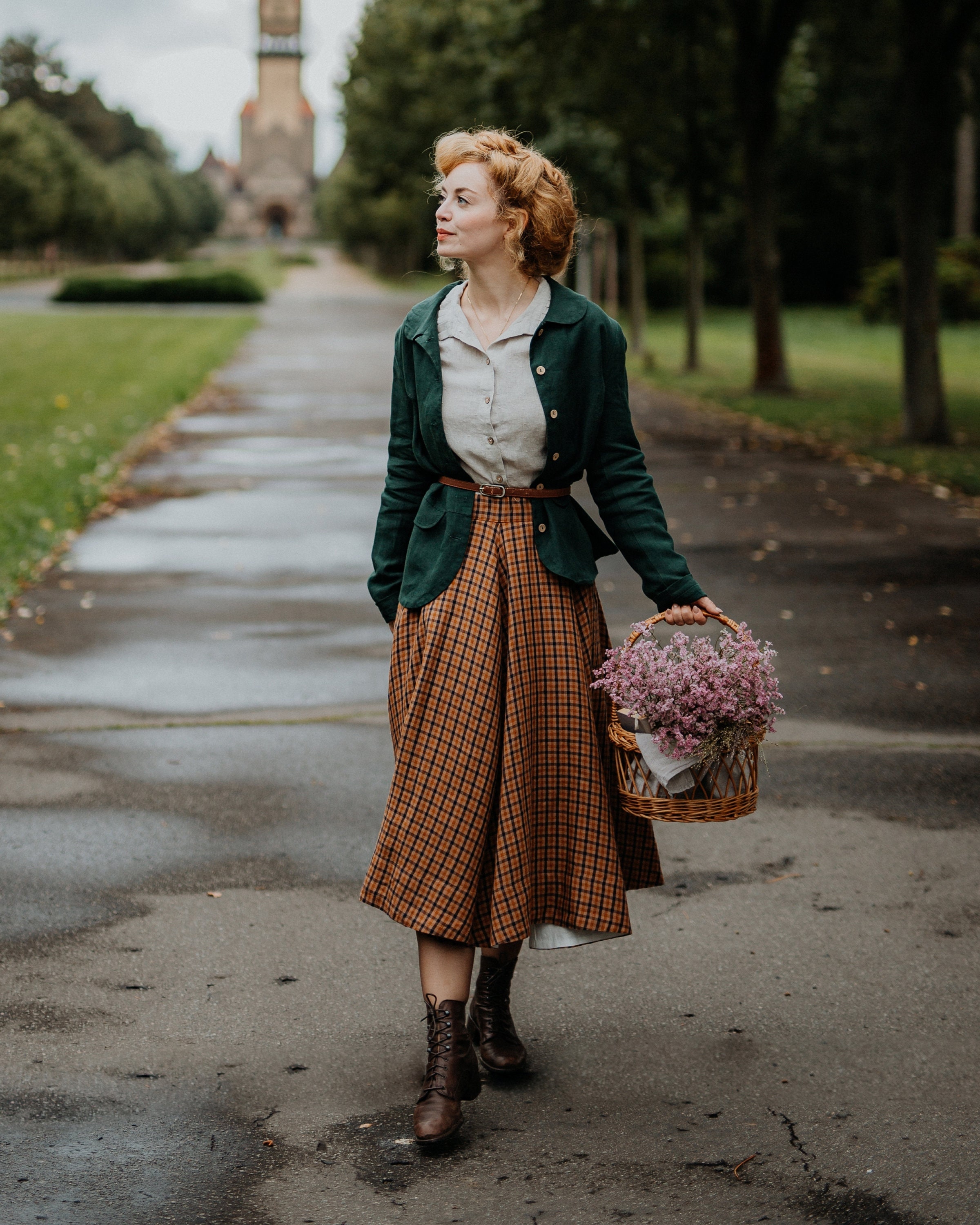 brown skirt