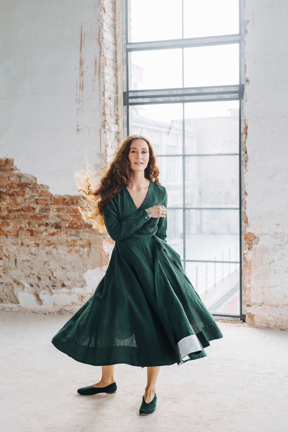 Long Sleeve Wrap-Style Green Midi Dress Long Sleeve Wrap-Style Green Midi Dress