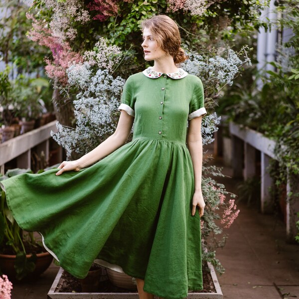 ROBE BRODÉE EN LIN | Robe cottage, robe verte, robes d'invitée de mariage, robe médiévale, vêtements vintage des années 1950, col jardin