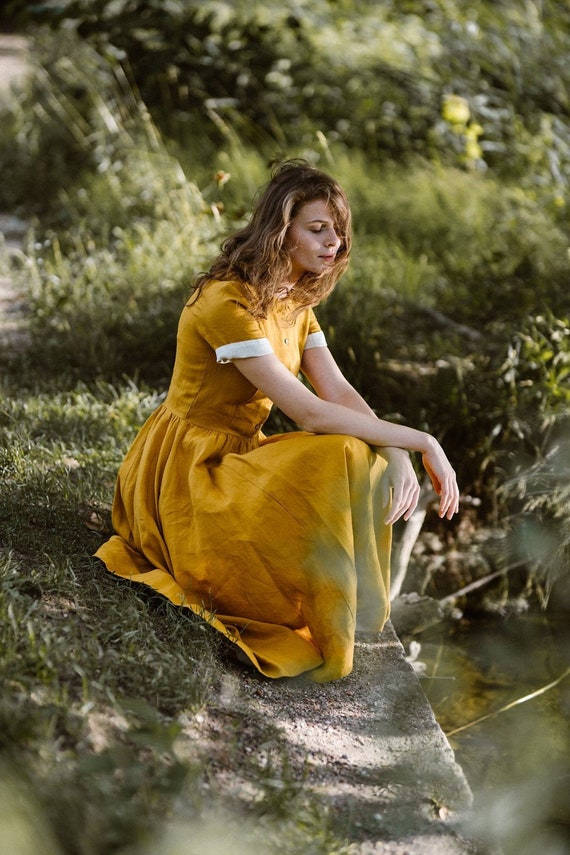 Classic yellow store dress