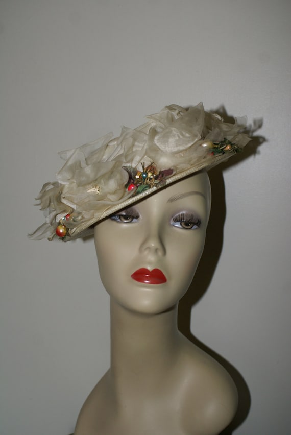 VINTAGE NEW LOOK Hat, Flowered 1940's, 1950's Hat,