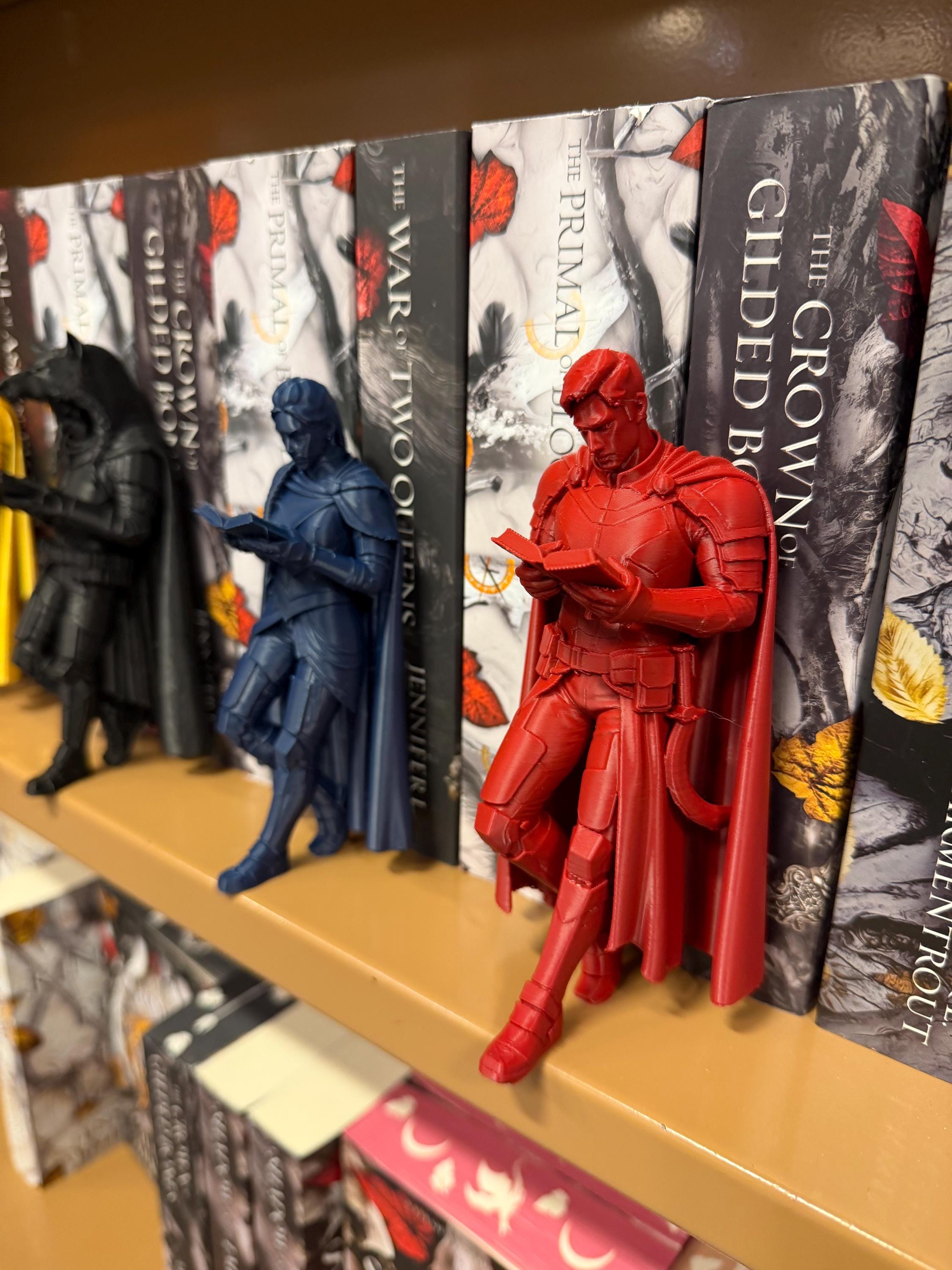 Red Rising Bookends Rising Inspired Warrior Bookend Set – Sci-fi Reading Figures, Bookshelf ...