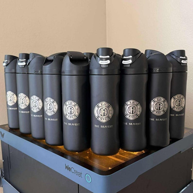 32oz Owala FreeSip Insulated Water Bottles | Laser Engraved BPA-Free Bottle | Personalized Stainless Steel Bottle, Christmas Gift.