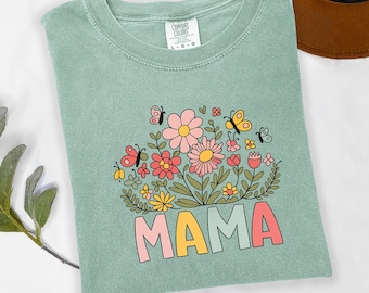 Camiseta floral para mamá, linda camiseta con estampado de flores silvestres para mamá, sudadera con capucha de mariposa pastel, regalo para el Día de la Madre para mamá, diseño retro bohemio para mamá