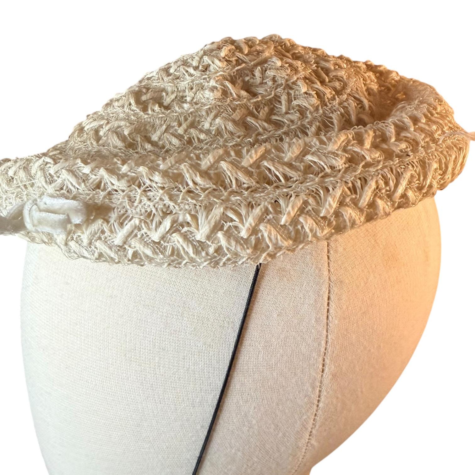 Vintage Eva Mae Woven Ribbon Hat • 1950s Ivory Tilt Hat image 4
