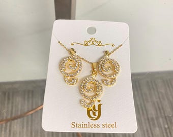 Collar de oro y diamantes de imitación de diseño personalizado, joyería de moda.