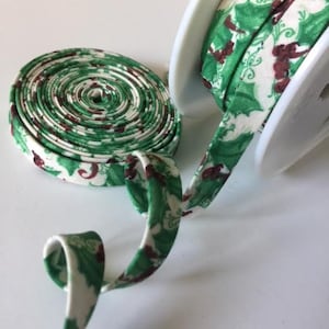 Christmas Holly Bias, Holiday Holly berry BIAS TAPE, Holiday Bias, Christmas bias tape, Holly berry bias tape, 3 Yards 1/2&quot; Double Fold