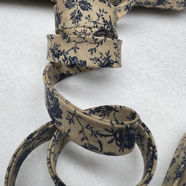 Vintage Blue Flower Bias, Blue Flower bias tape, Blue Rose flower bias, Vintage Beige bias, Flower bias, 1/2 inch double fold bias 3 yard