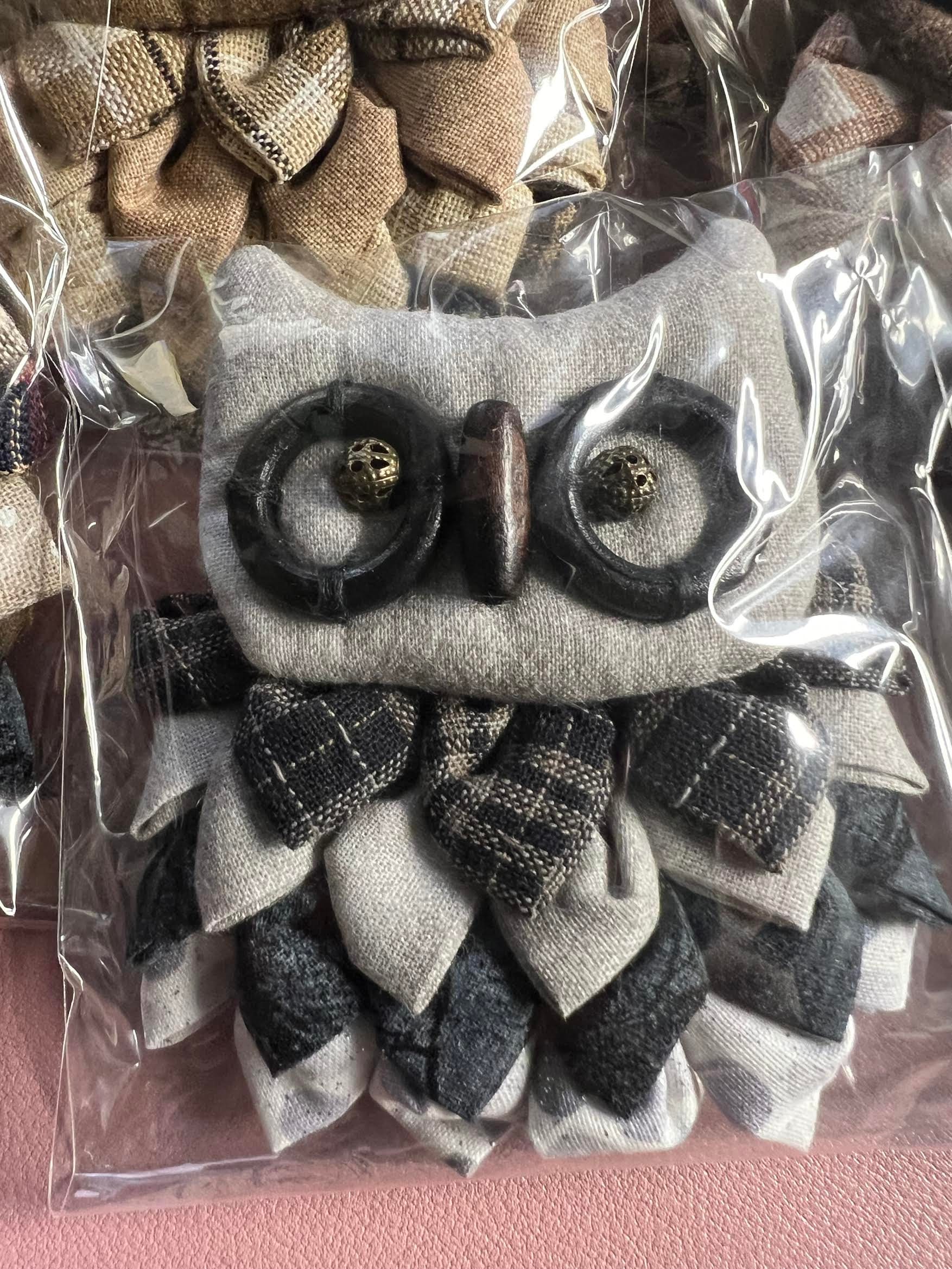 Handmade Owl brooch. Owl pin brooches, Handmade Quilted Owl Brooch, Quilted Owl, Fabric Owl pin broo