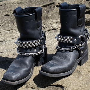 Hellbent Spiked Bootstraps - Alternative - Boot accessories - Boot chain - unisex