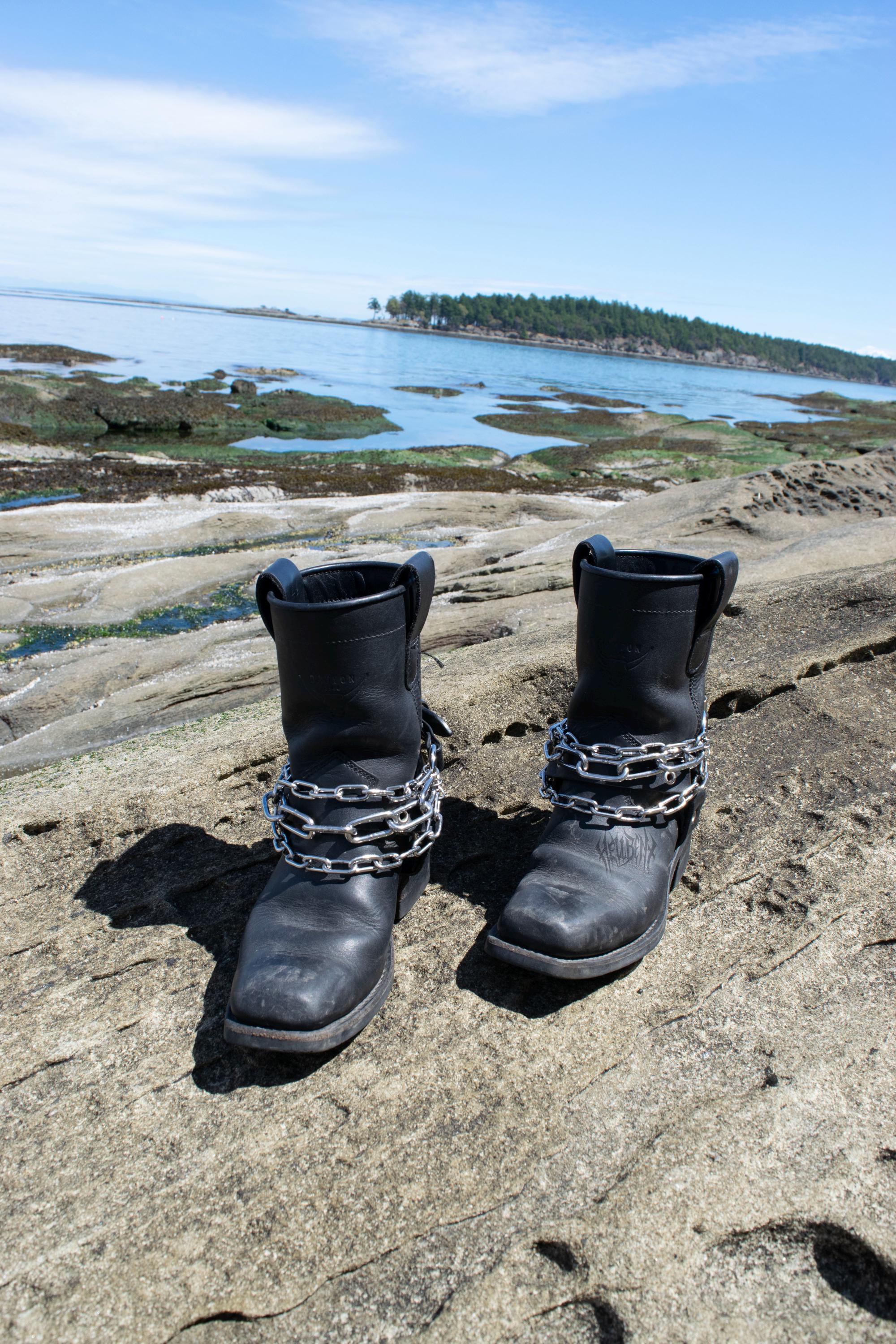 Heavy Duty Biker Boots With Chains $438 FRYE Women's Jenna Chain