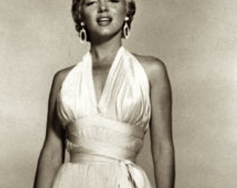 1955 Marilyn subway sewing pattern dress. Halter collar, circle skirt from "Seven Year Itch" film Designed by William Travilla