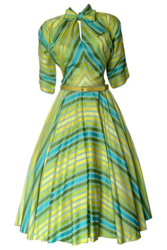 1950 s Halter Neck Clair Mccardell Dress Sewing Pattern. Very Flattering Circle Skirt. Etsy