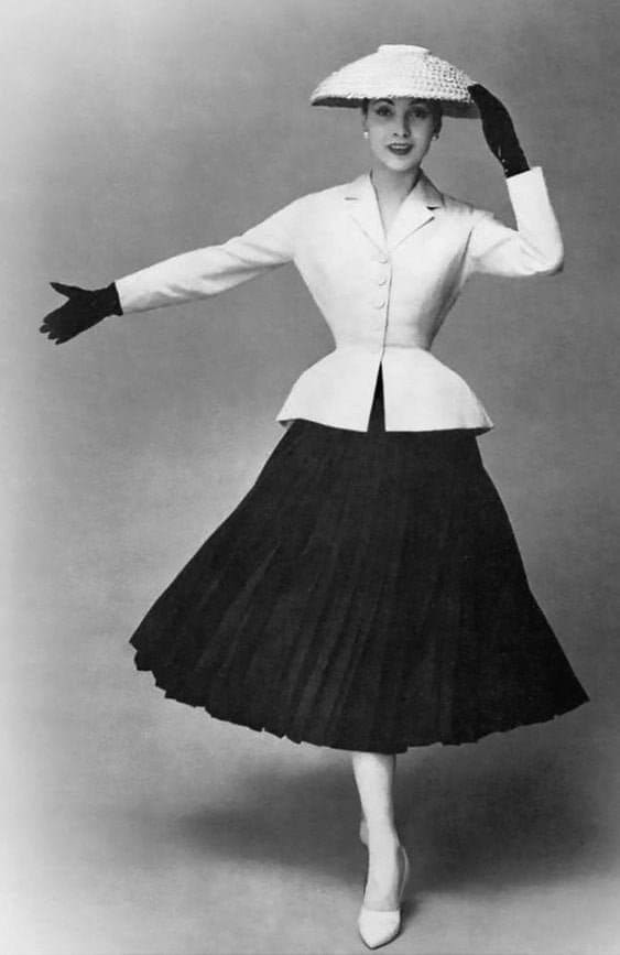 Christian Dior 1954 Les Bustes New-look, Tailleur en tweed de