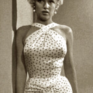 1955 Marilyn polka dot sewing pattern dress. William Travilla design for the film &quot;The seven year itch&quot;