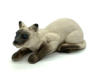 Vtg 1992 Siamese Cat Feline Collectible Figurine Statue Universal Statuary 6.5”