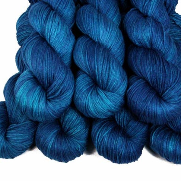 Astraea Fingering "Famous Blue Raincoat" 50/50 Silk/Falkland Merino Hand-Dyed Sock Yarn 432yds