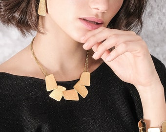 Gold Geometric Bib Necklace, Short Gold Necklace, Gold Bib Necklace, Geometric Necklace,  Modern Gold Necklace, Short Modern Bib Necklace