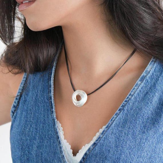 Silver Circle Infinity Necklace, Silver and Black Modern Pendant, Everyday Chic Circle Medal Pendant, Small Silver Layering Necklace