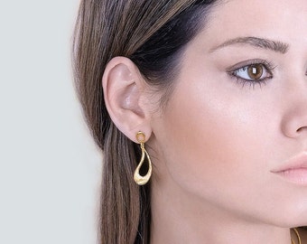 Delicate Gold Earring, Modern Jewelry, Gold Paisley Earring, Dangle Earrings, Long Drop Earring, Gold Dangle Earring, Gold Bridal Earring