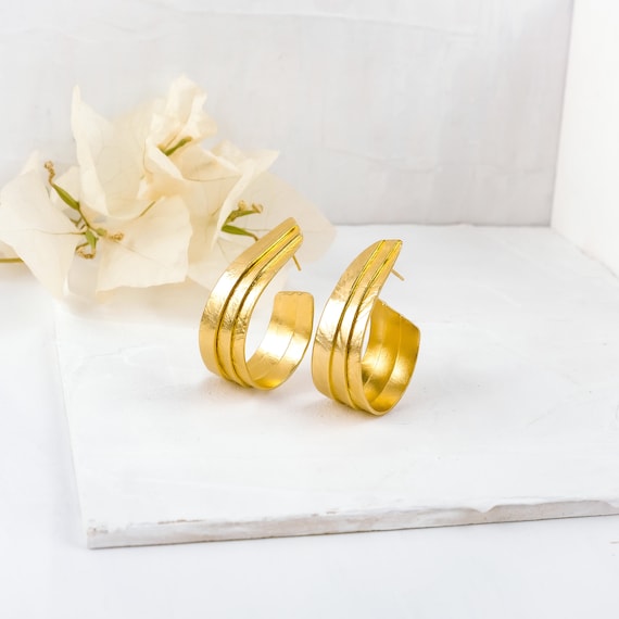 Rubans Voguish Set Of 2 Gold-Plated Circular Half-Hoop Earrings