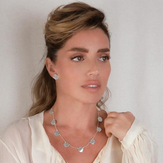 Delicate Silver Coin Short Necklace, Short Layering Silver Dot Necklace, Minimal Silver Coin Chain, Modern Silver Stacking Circle Necklace