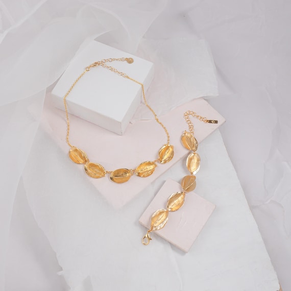 Necklace and Bracelet Set, Gold Nature Inspired Jewelry, Unique Gold Jewelry, Modern Golden Jewelry Combo, Matching Necklace and Bracelet