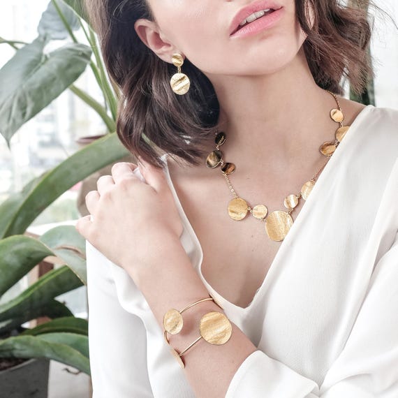Beautiful Gold Coin Jewelry Set, Gold Coin 3 Piece Jewelry Set, Modern and Timeless Necklace Bangle and Earrings, Matching Necklace and Stud