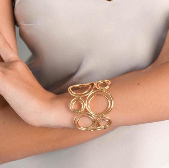 Modern Statement Gold Cuff Bracelet, Unique Circles Bracelet Cuff in Gold, Lightweight Large Gladiator Cuff, Beautiful Statement Bracelet