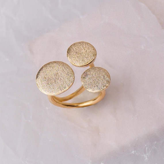 Three Pebbles Open Gold Ring, Floating Pebbles Gold Ring, Statement Gold Ring, Floating Coins Golden Ring, Modern and Chic Gold Ring