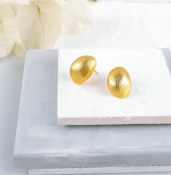 Gold Round Earring, Gold Stud Earring, Unique Post Earring, Minimalist Stud Earrings, Statement Earrings for Women, Small Post Earring, Gold